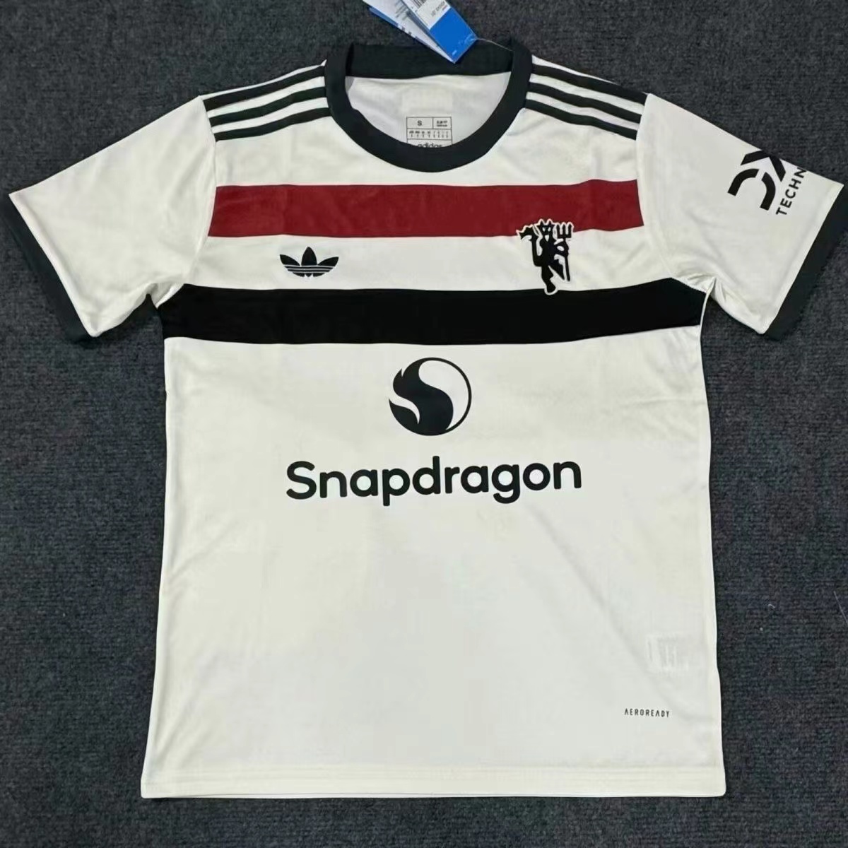 2024 Manchester United Third Football Shirt Fan version