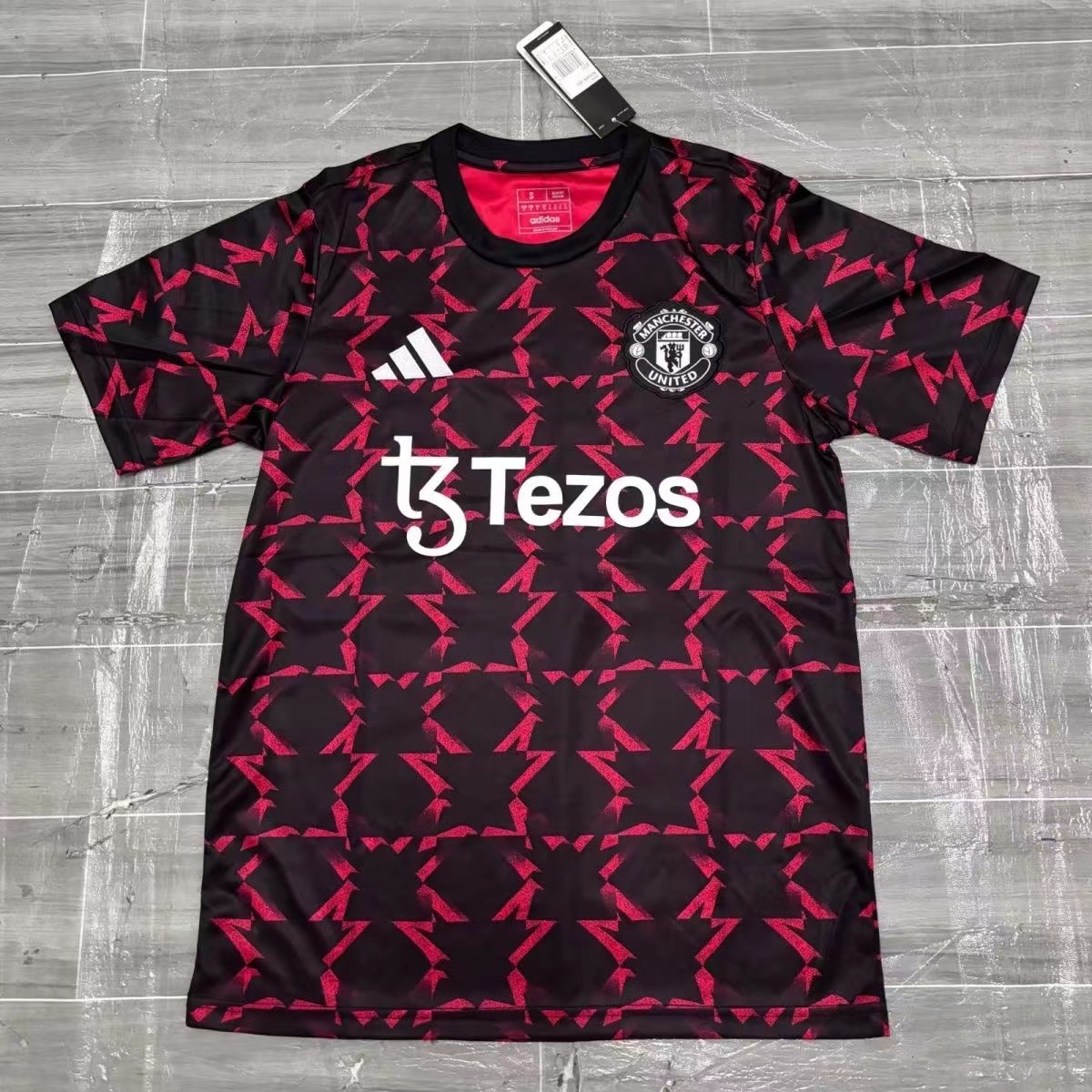 2024 Manchester United Pre-Match Home Football Shirt Fan version