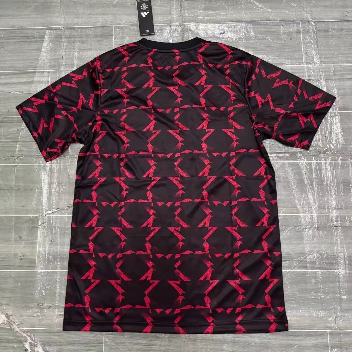 2024 Manchester United Pre-Match Home Football Shirt Fan version