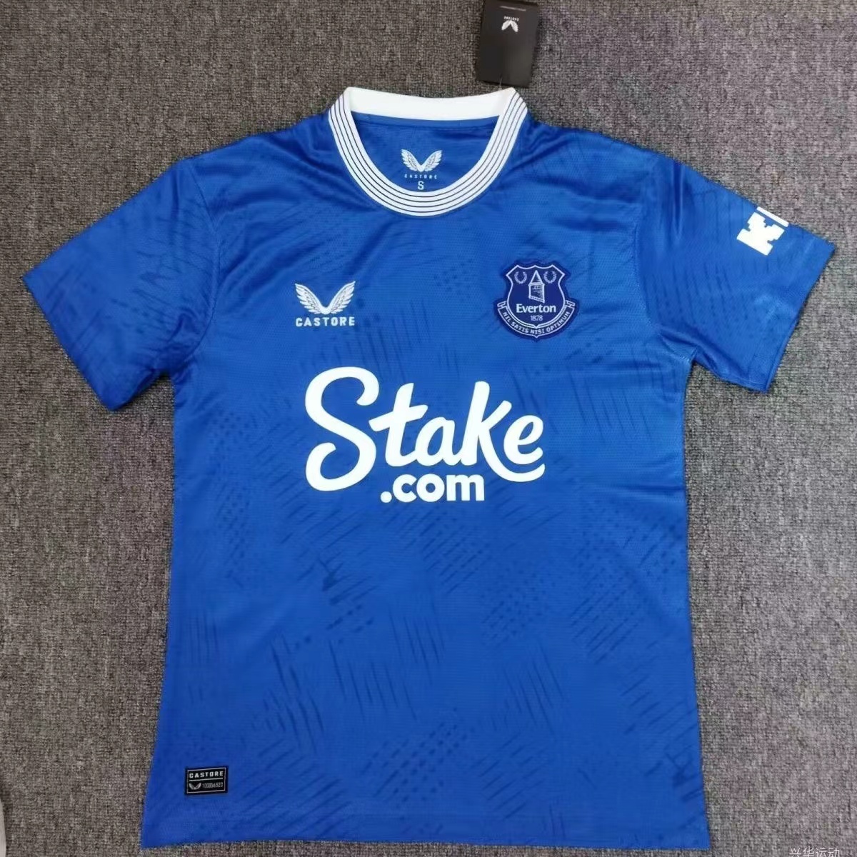 Everton Castore Home Replica Football Shirt 2024-25 Fan version