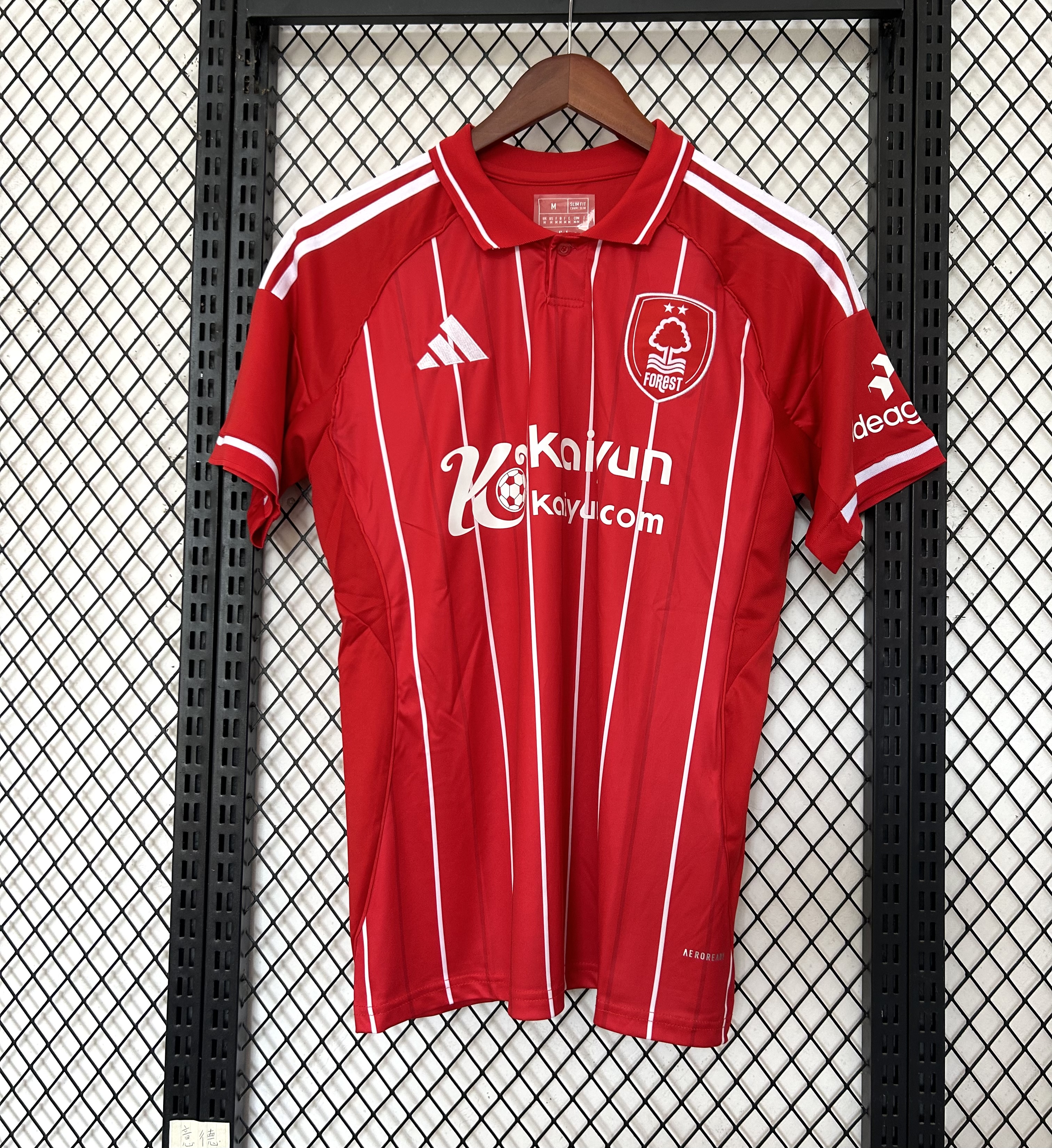 2025/26 Nottingham Forest Home Football Shirt Fan version