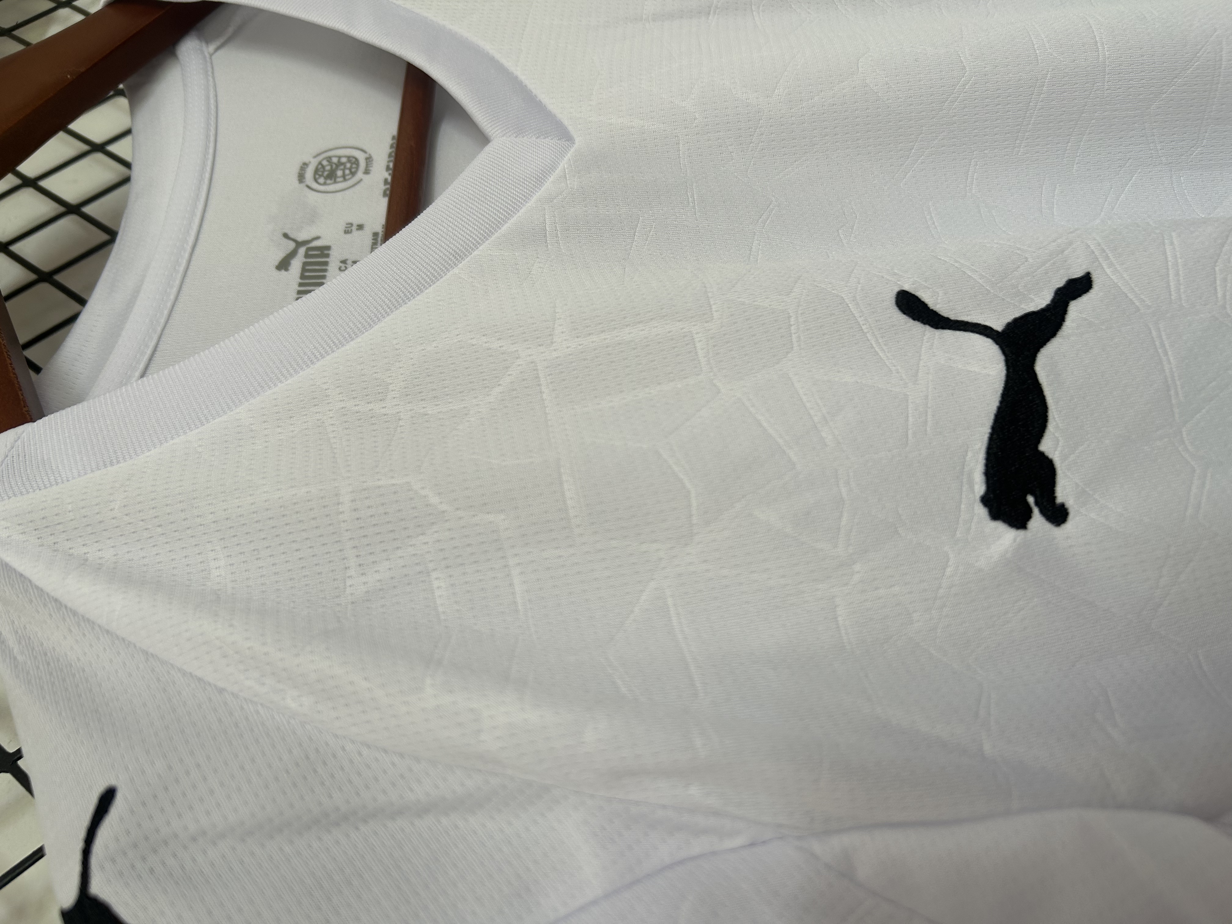 2025/26 Valencia Soccer Jersey Home Custom Football Shirt Fan Version